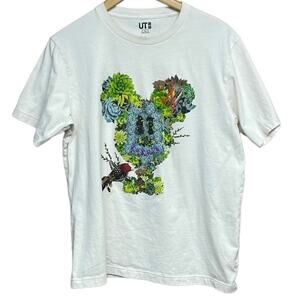 Uniqlo Disney Mickey Mouse
Floral T Shirt Adult Size Large Cream
Bird Nature